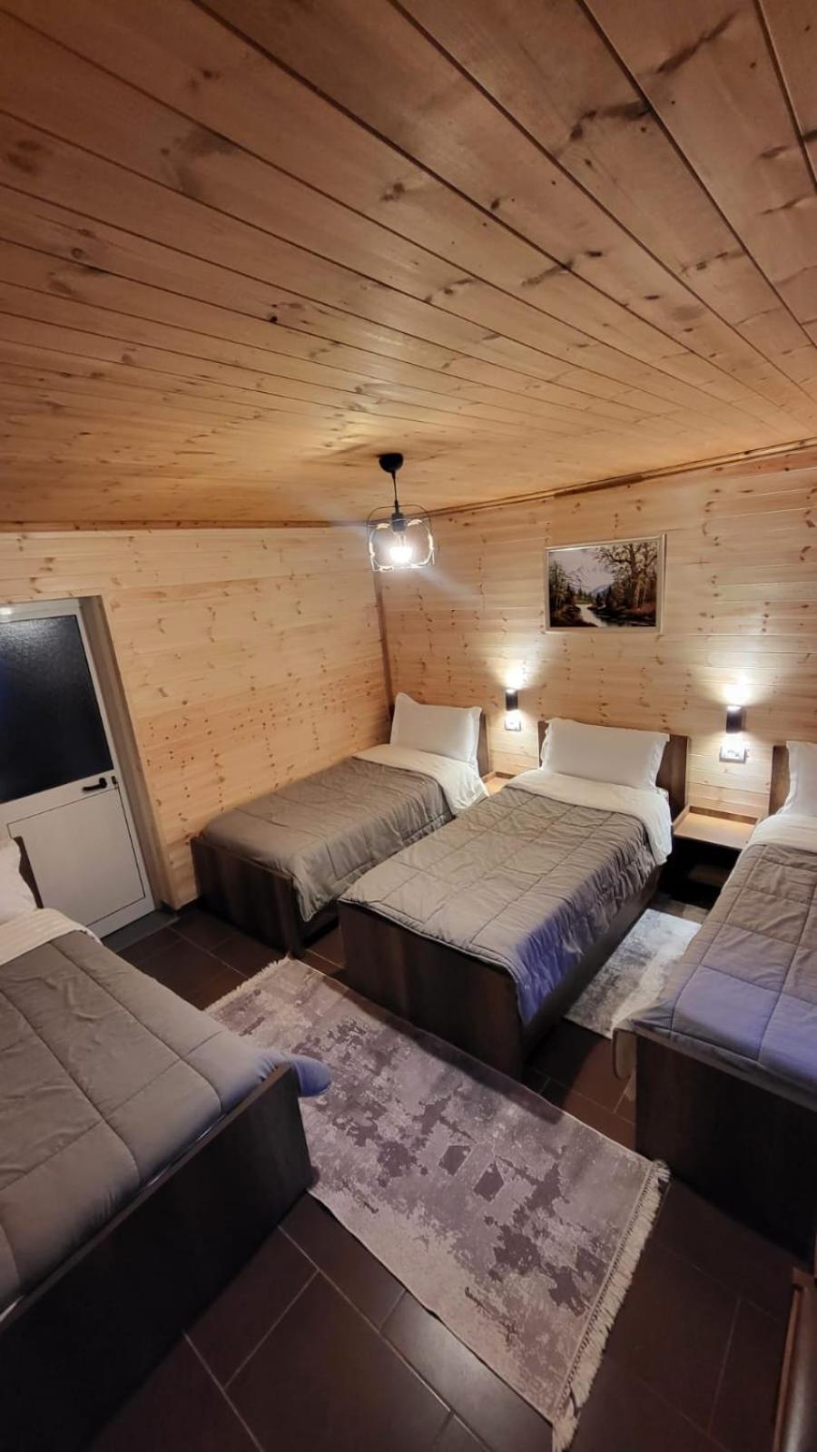 Bed and Breakfast Bujtina Pllumi Theth Habitación foto