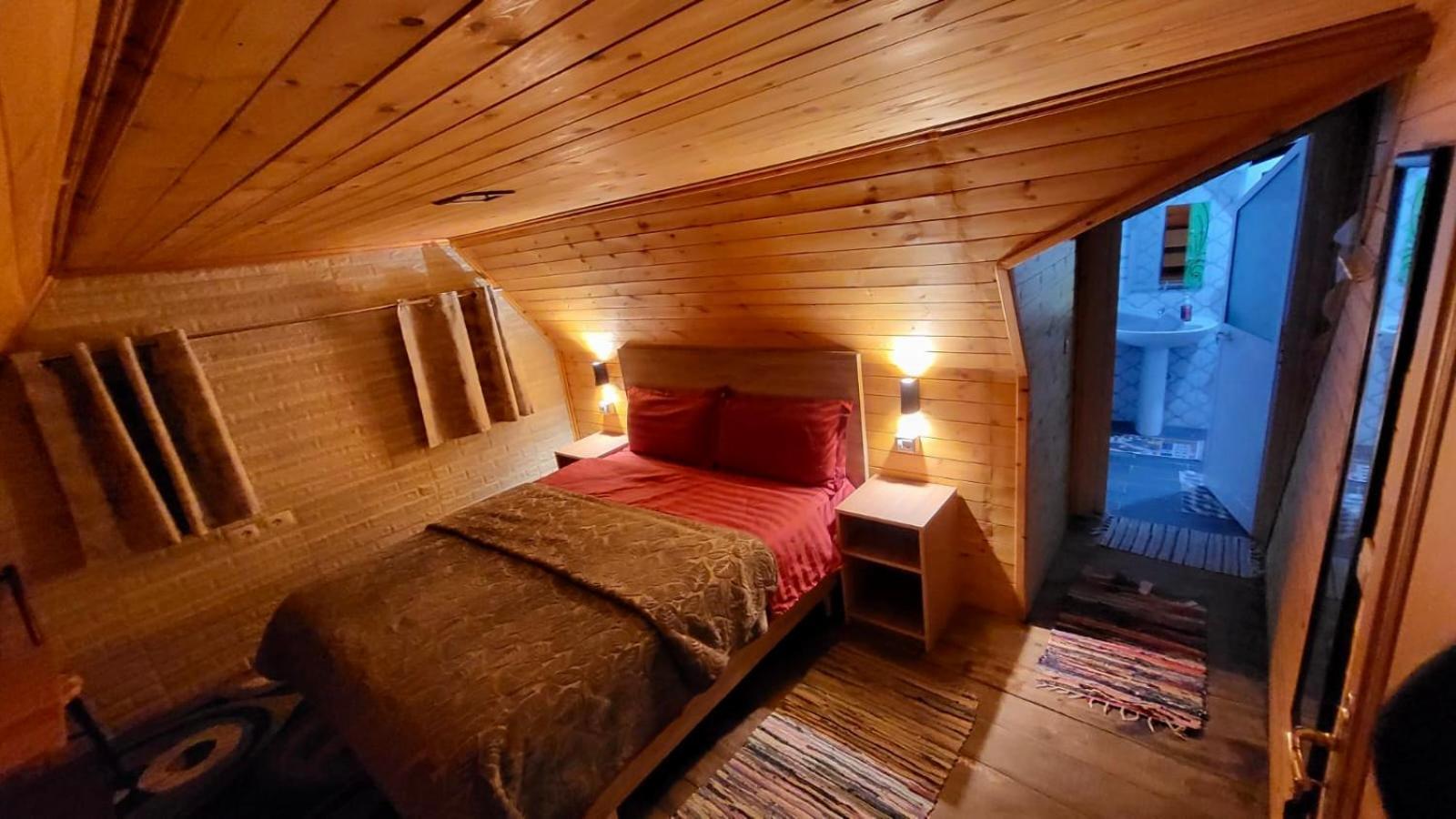 Bed and Breakfast Bujtina Pllumi Theth Exterior foto