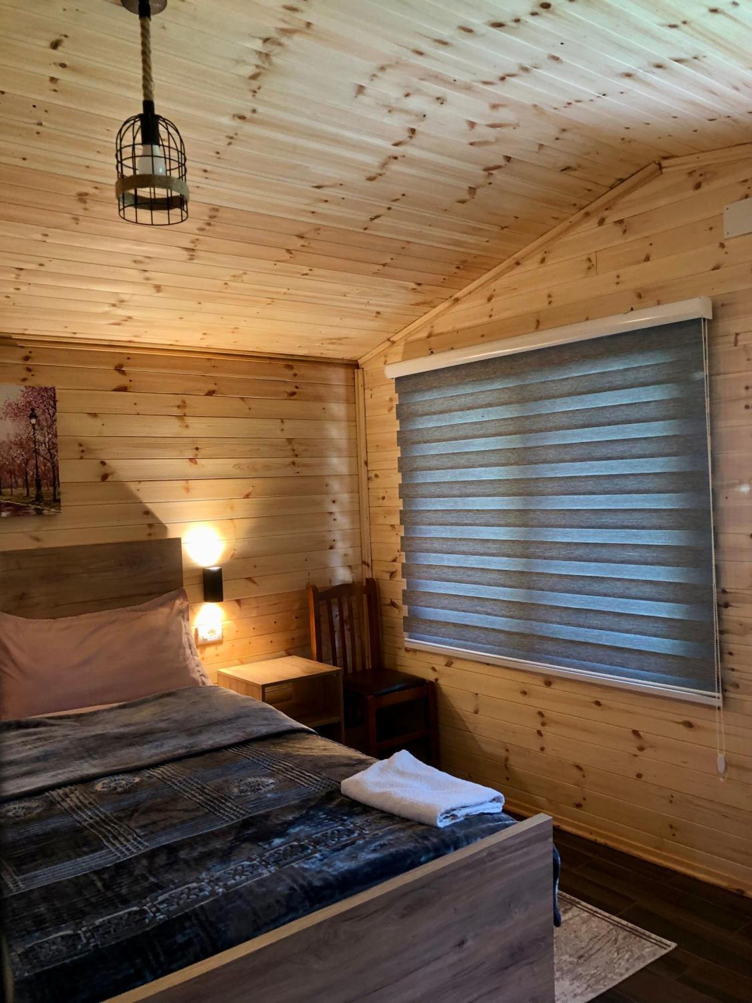Bed and Breakfast Bujtina Pllumi Theth Exterior foto